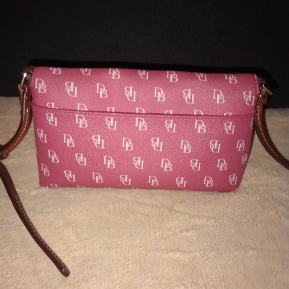 Dooney & Bourke Pink Signature leather Crossbody bag - Picture 8 of 14
